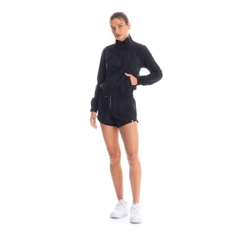 Jaqueta-Corta-Vento-Com-Bolso-Runner-Preto-Vivame-Daniela-Tombini