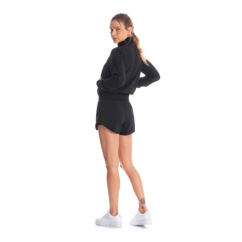 Jaqueta-Corta-Vento-Com-Bolso-Runner-Preto-Vivame-Daniela-Tombini