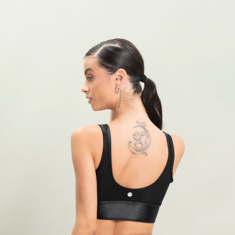 Top-Feminino-Square-Shimmer-Vivame-Preto-Daniela-Tombini