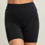 Bermuda-Feminina-V-shape-Urban-Vivame-Daniela-Tombini