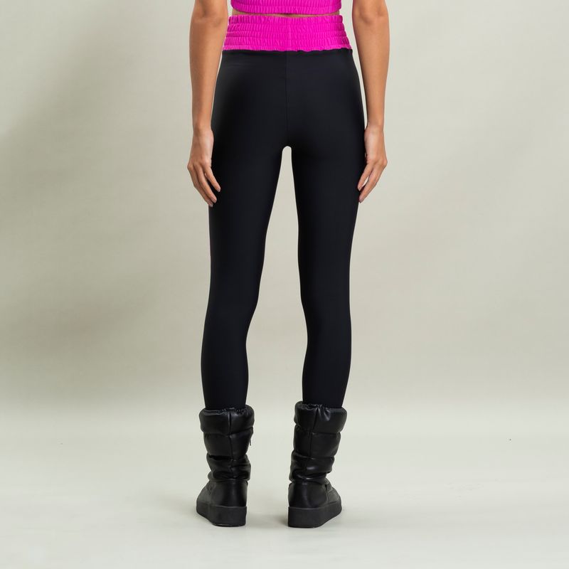 Calca-Boxy-Square-Com-Recortes-Legging-Vivame-Daniela-Tombini