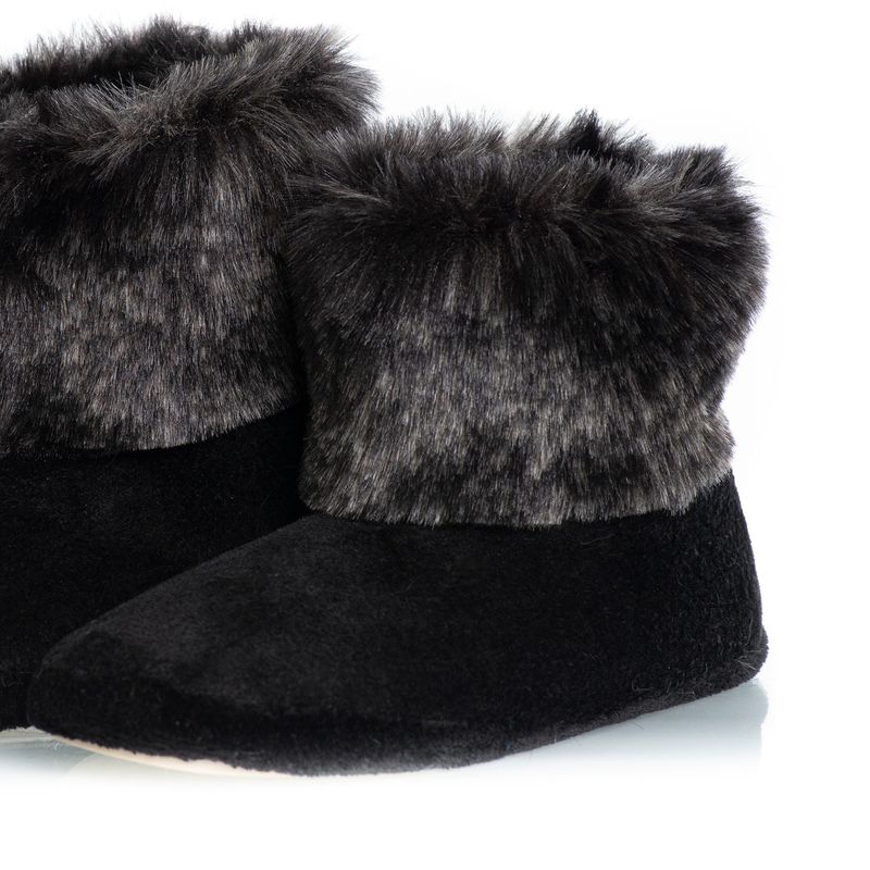 Bota-Feminina-Com-Pelo-Polar-Daniela-Tombini