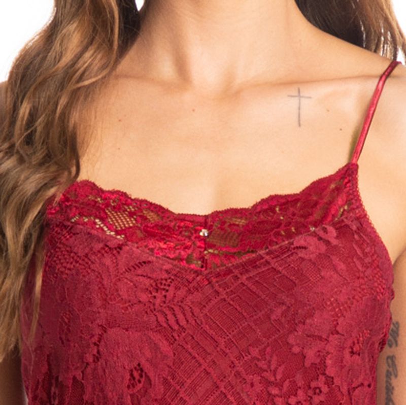 Camisola-Curta-Em-Renda-Dalia-Ju-Daniela-Tombini