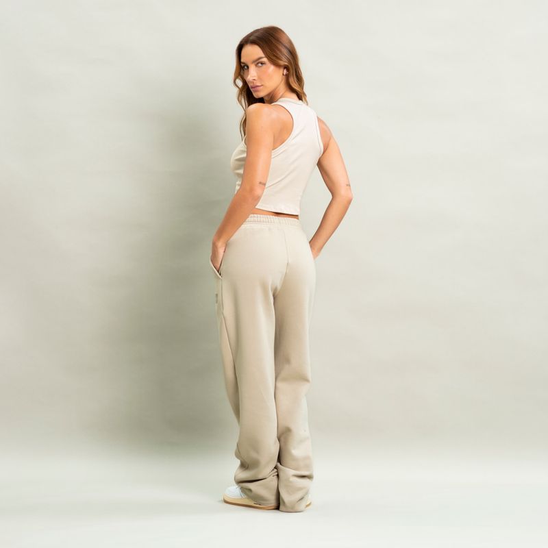 Calca-Feminina-Em-Moletom-Reta-Com-Bolso-Dune-Emmy-Vivame-Daniela-Tombini