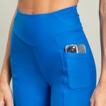 Bermuda-Parker-Curve-Shape-Com-Bolso-Parker-Vivame-Daniela-Tombini