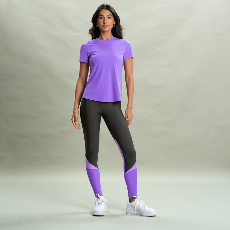 Camiseta-Feminina-Com-Abertura-Dusk-Vivame-Daniela-Tombini