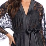 Robe-Feminino-Curto-De-Renda-Com-Cetim-Hortencia