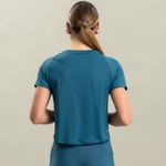 Camiseta-Feminina-Crop-Embrace-Vivame