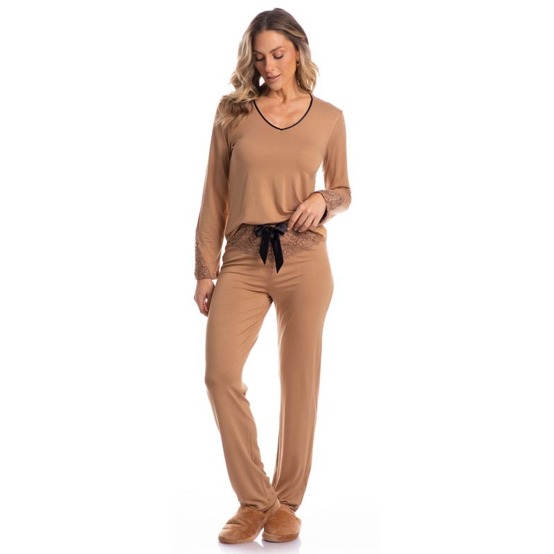 Pijama-Sophia-Decote-V-Longo