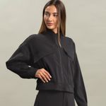 -Jaqueta-Feminina-Com-Bolso-Chloe-Vivame