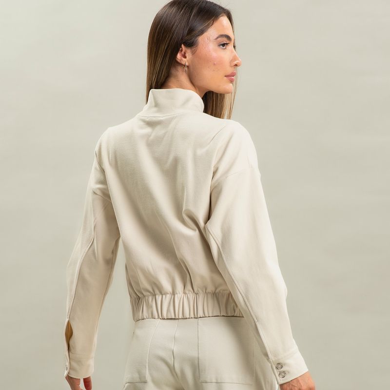 -Jaqueta-Feminina-Com-Bolso-Chloe-Vivame