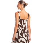 Vestido-Com-Decote-Quadrado-Cacau