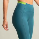 Calca-Feminina-Legging-Slim-Shape-Volley-Vivame