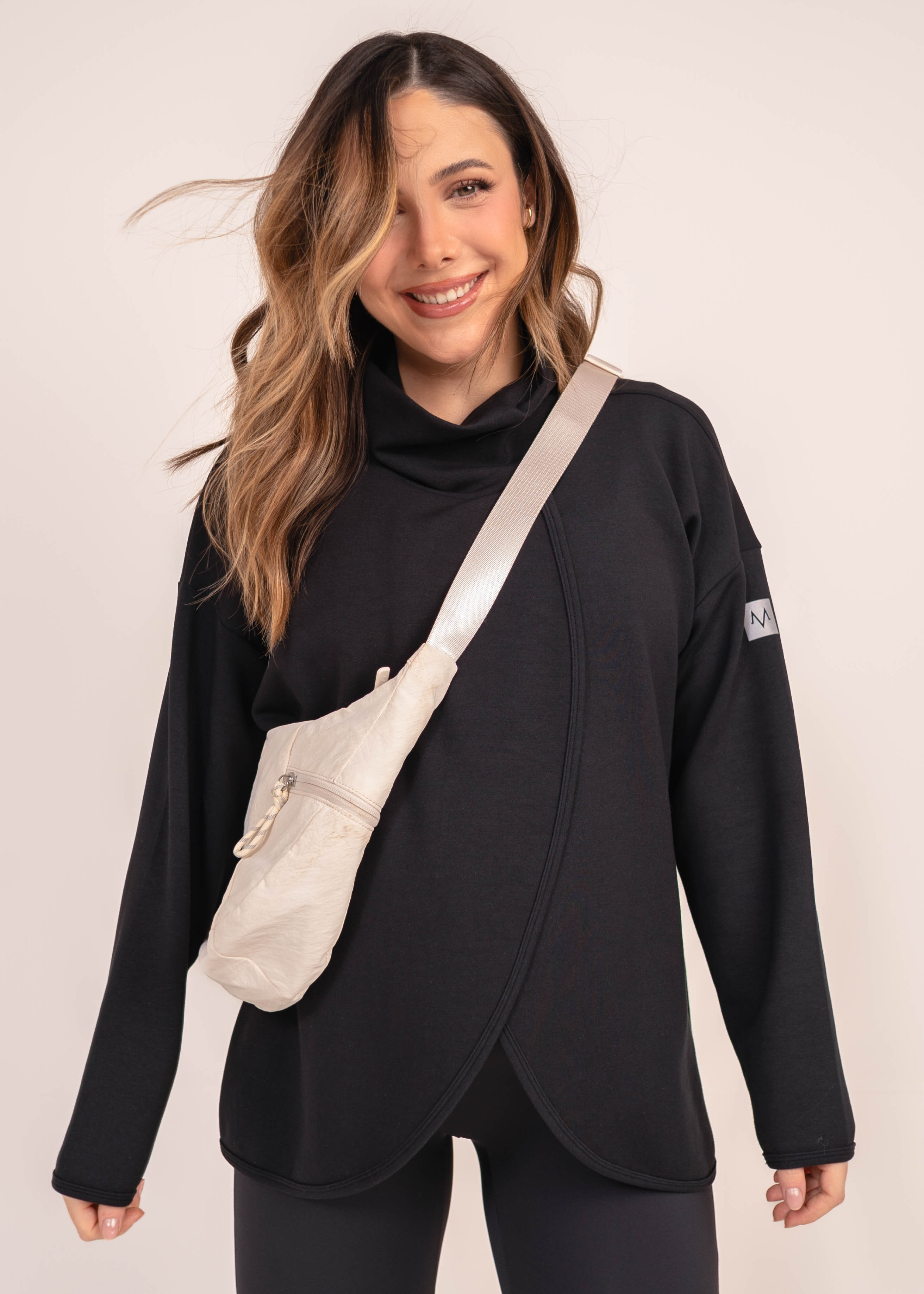 Blusão Modal Duo Com Abertura Frontal Essence Preto - Imagem 1