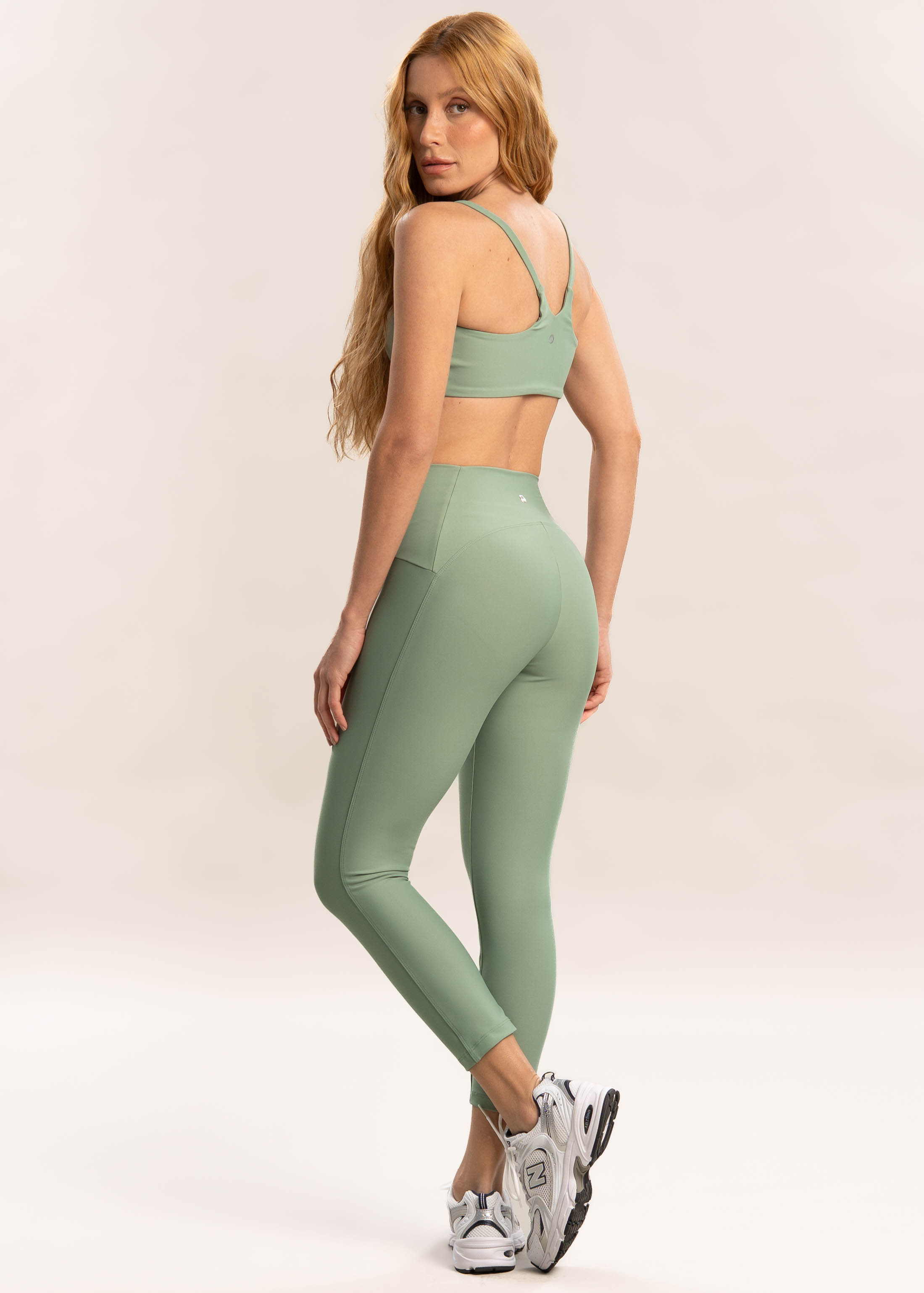 Calça Dynamic Legging Perfect Shape Crop Verde - Imagem 2