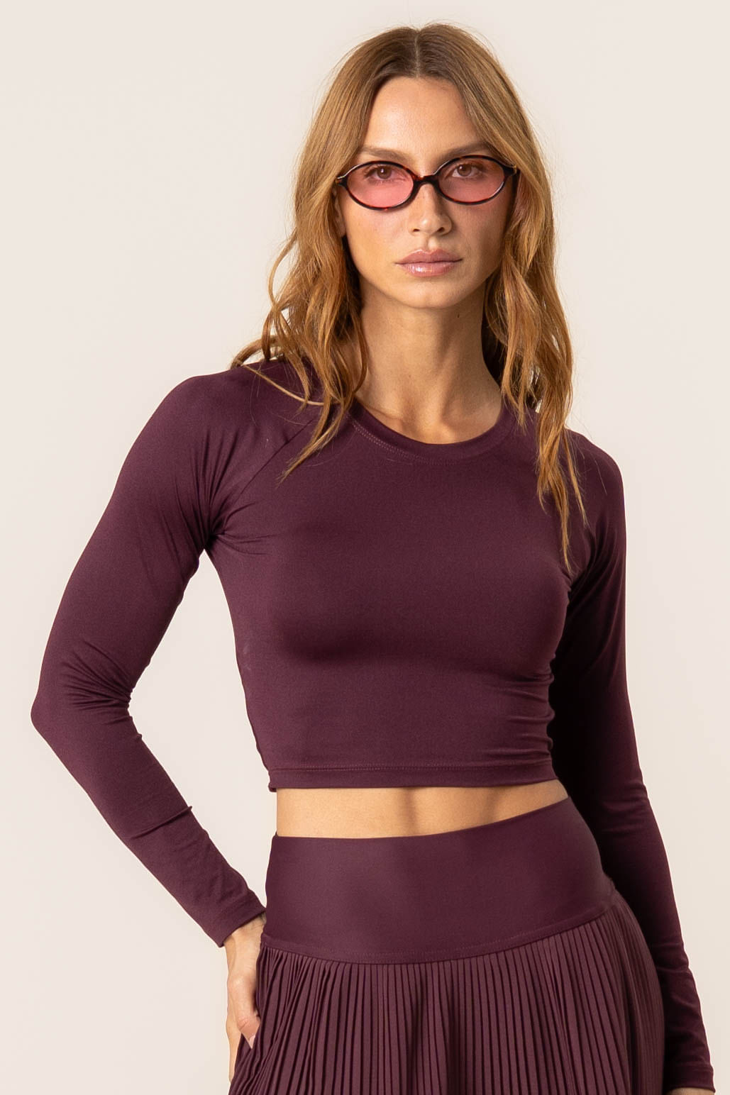 Blusa Crop Costas Cruzadas Dark Cherry Vermelho - Imagem 1