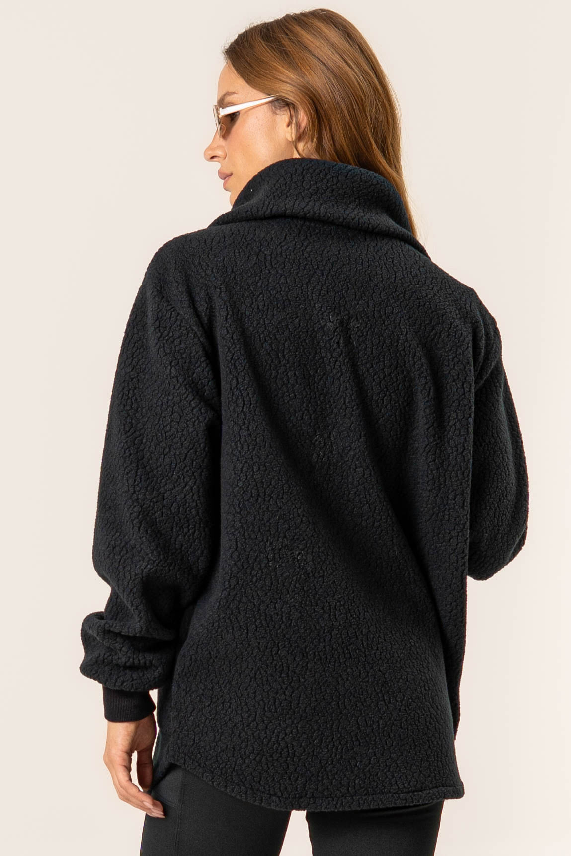 Camisa Com Gola Alta Sherpa Vivame Preto - Imagem 2