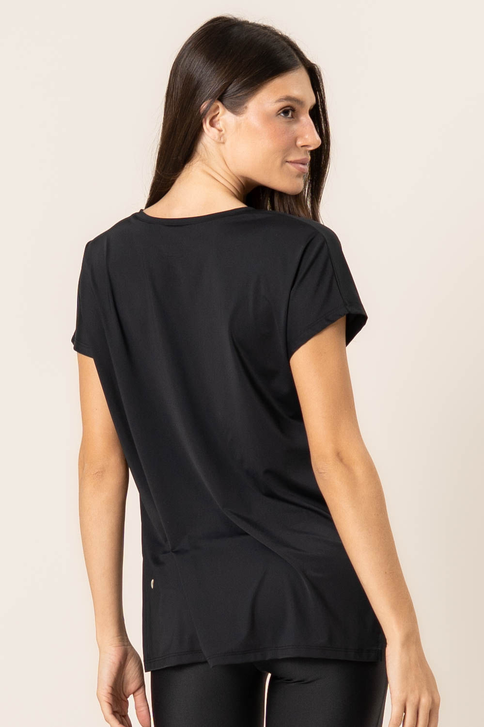 Camiseta Decote V Basic Pulse Vivame Preto - Imagem 2