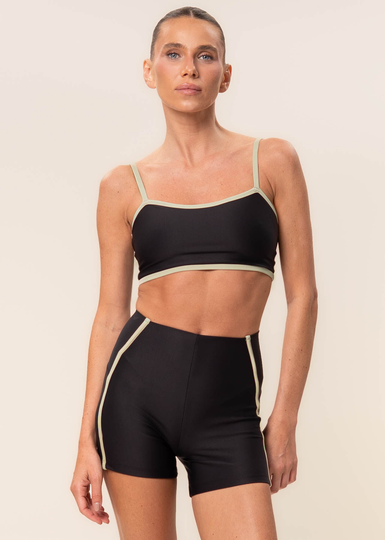Shorts Curto Invisible Slim Shape Curve Vivame Preto - Imagem 1