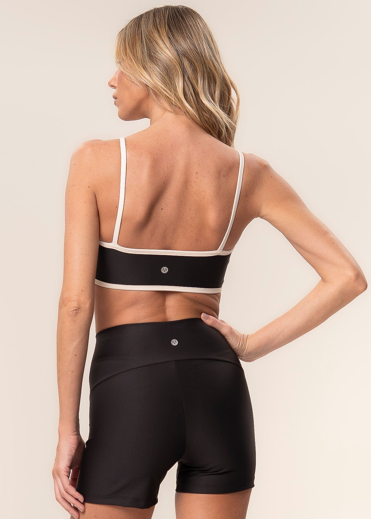 Shorts Curto Curve Invisible Slim Shape Preto - Imagem 2