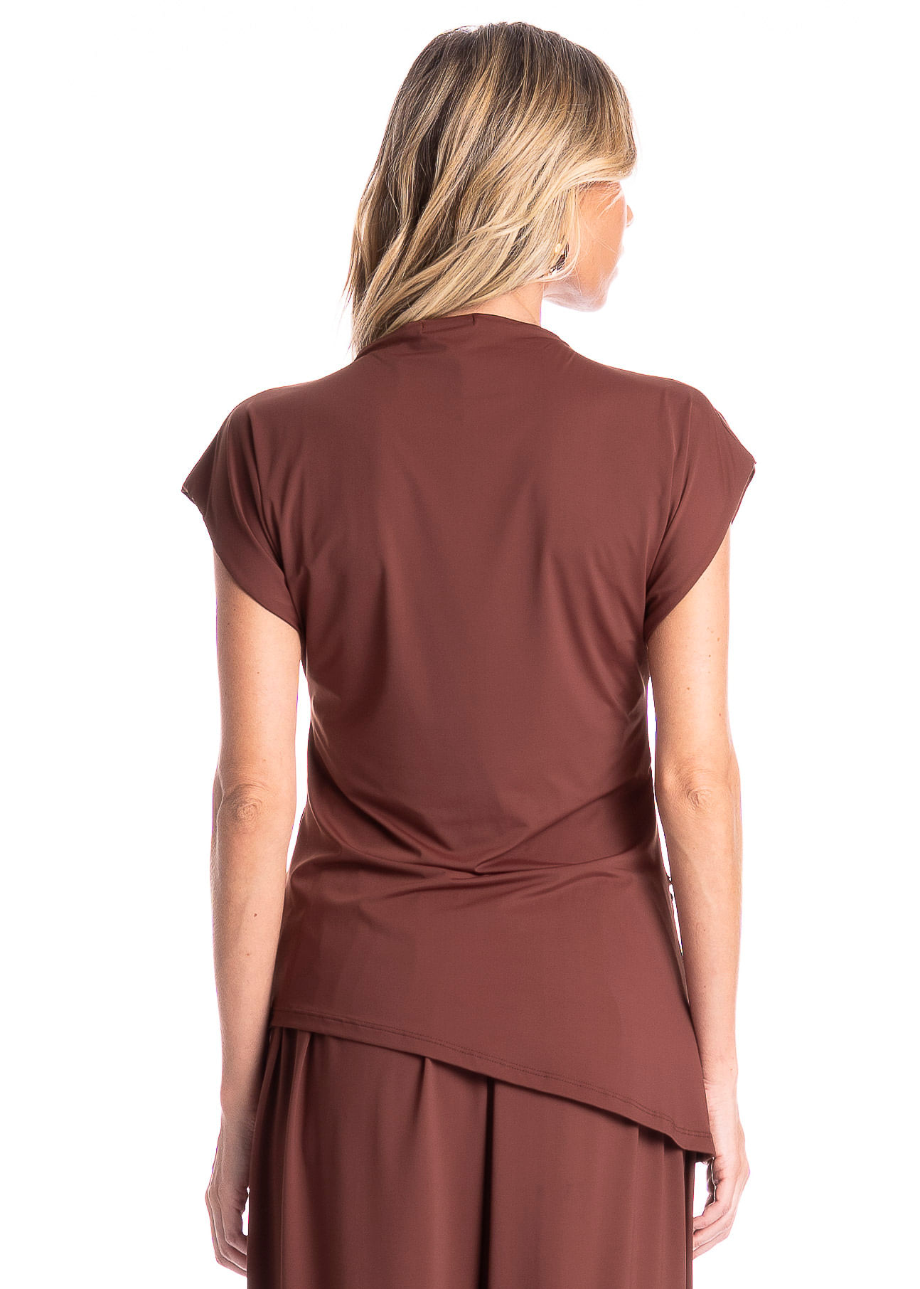 Blusa Feminina Assimétrica Essenza Marrom - Imagem 2